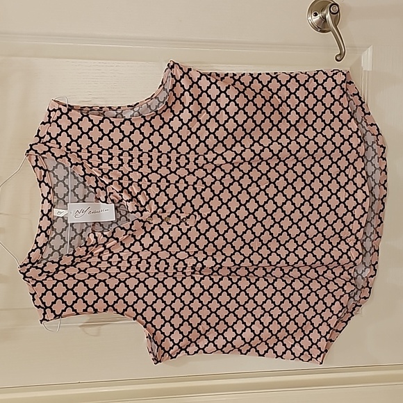 Ladies Summer Top - Picture 1 of 5